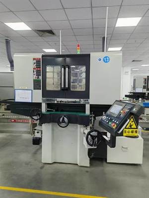 Τροχός λείανσης 460mm με κίνηση πάνω-κάτω για λείανση επιφανειών βαρέως τύπου και υψηλής ακρίβειας, μέγεθος τραπεζιού 300*700mm